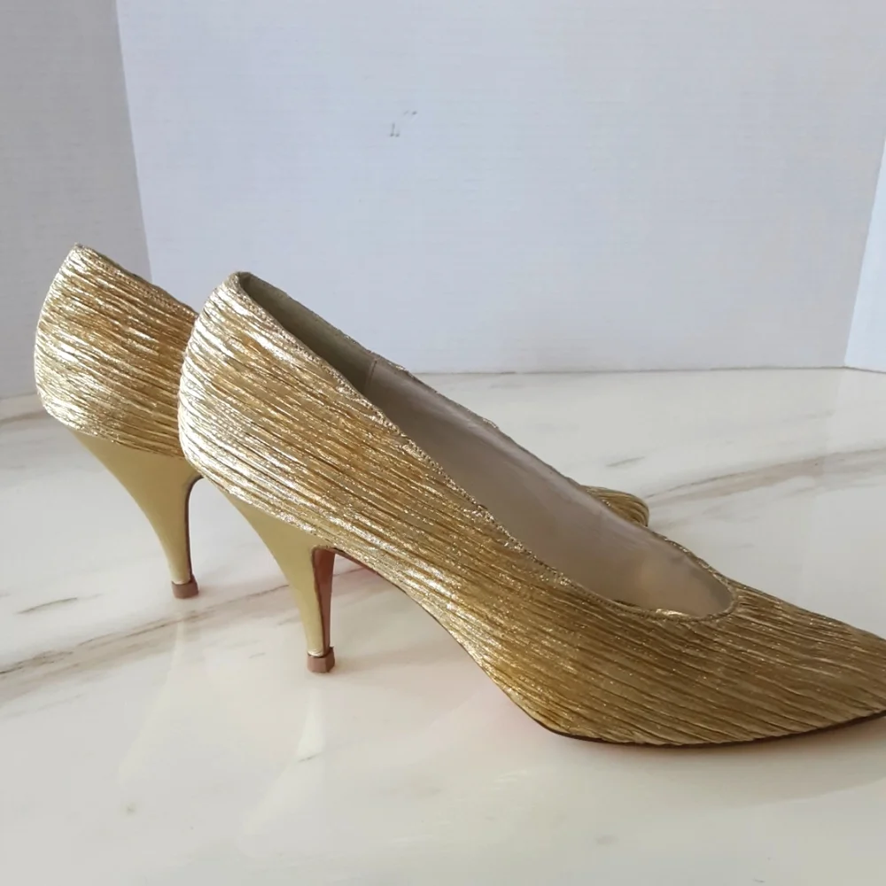 STUART WEITZMAN for MR SEYMOUR GOLD METALLIC FABRIC PUMPS 7W - Picture 4 of 7
